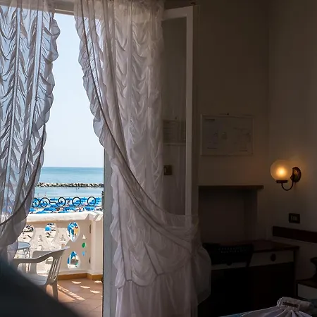 Laura Hotel Rimini